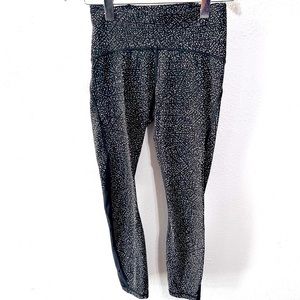 Lululemon black white dotted legging size 6